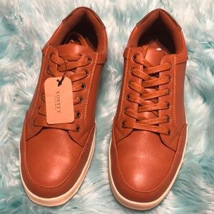 NWT Vostey Men’s casual sneakers size 10